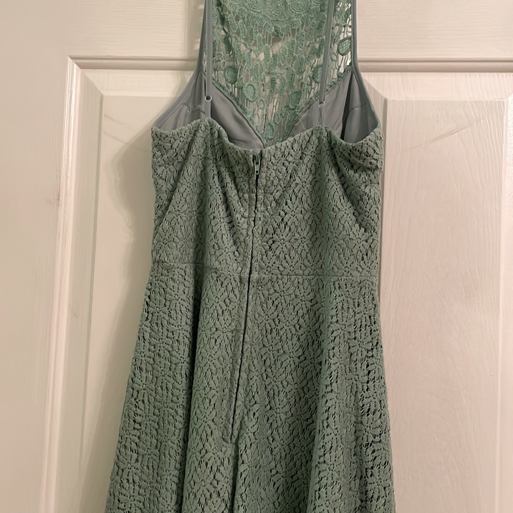 Dress - Picture 3 of 4
